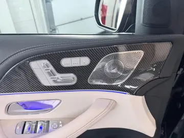 MERCEDES-BENZ GLS 63 AMG 4M - Carbon- HUD- Pano- TV-…