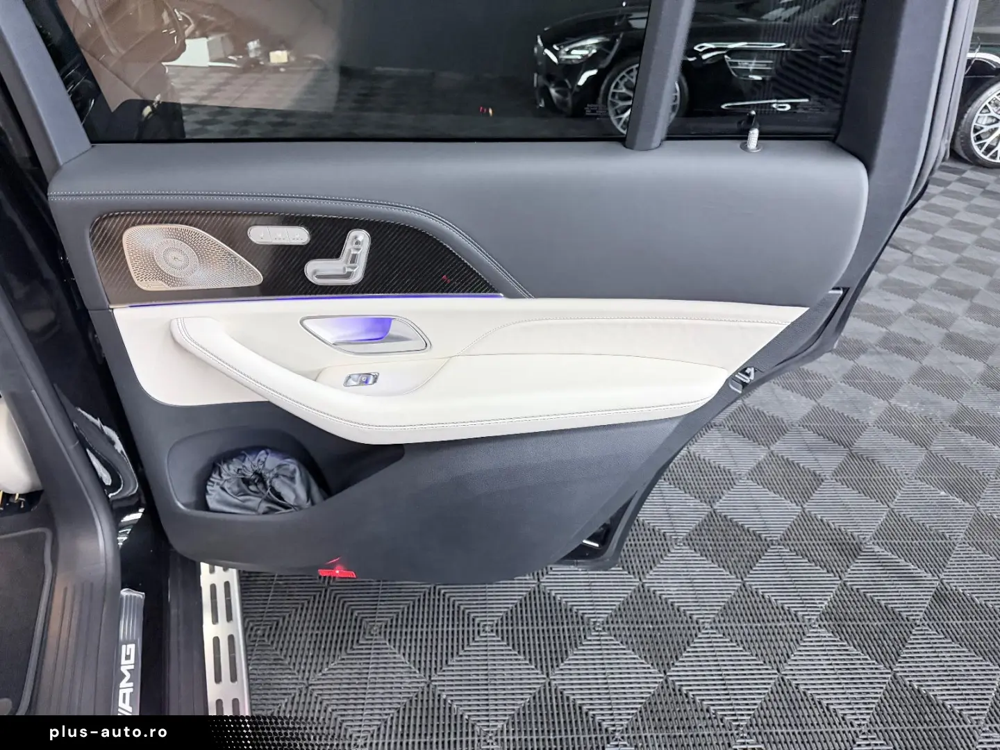 MERCEDES-BENZ GLS 63 AMG 4M - Carbon- HUD- Pano- TV-&hellip;