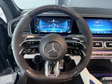 MERCEDES-BENZ GLS 63 AMG 4M - Carbon- HUD- Pano- TV-…