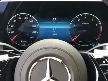 MERCEDES-BENZ S 580 4M AMG 360 -KAM PANO NAVI SHZ BURMESTER
