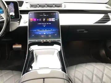 MERCEDES-BENZ S 580 4M AMG 360 -KAM PANO NAVI SHZ BURMESTER