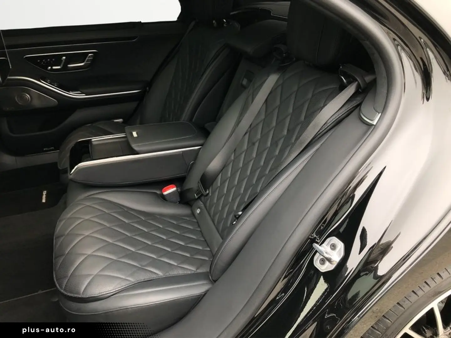 MERCEDES-BENZ S 580 4M AMG 360 -KAM PANO NAVI SHZ BURMESTER
