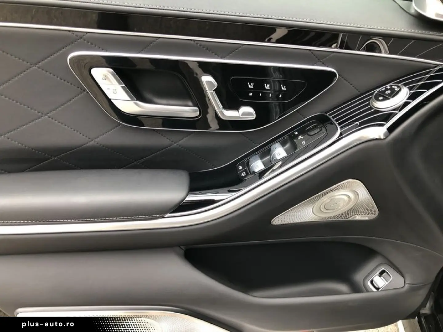 MERCEDES-BENZ S 580 4M AMG 360 -KAM PANO NAVI SHZ BURMESTER