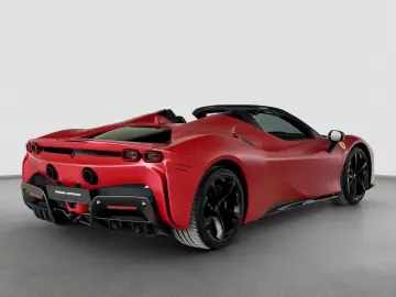 FERRARI SF90 Spider      Ferrari Frankfurt