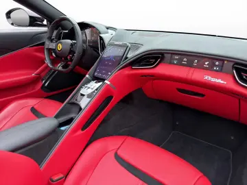 FERRARI Roma Spider   Carbon   ACC   LED   PDIS