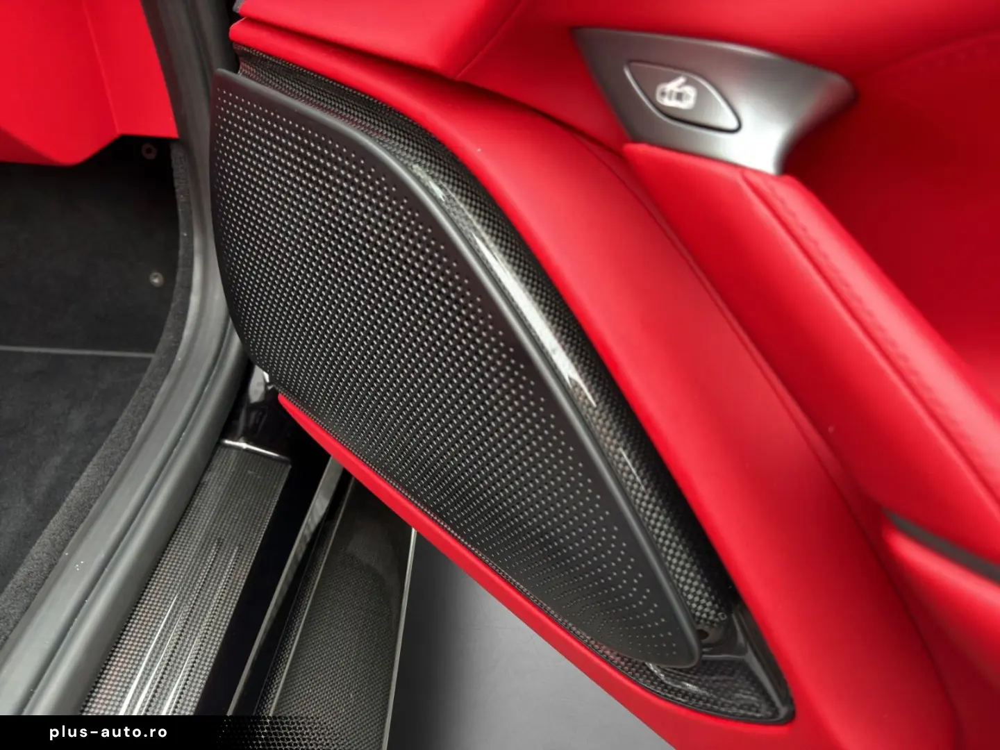 FERRARI Roma Spider   Carbon   ACC   LED   PDIS