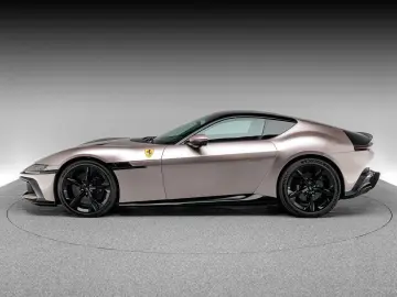 FERRARI 12Cilindri