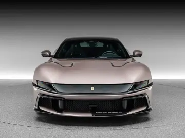 FERRARI 12Cilindri