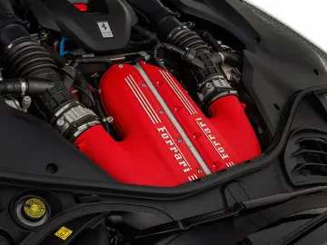 FERRARI 12Cilindri