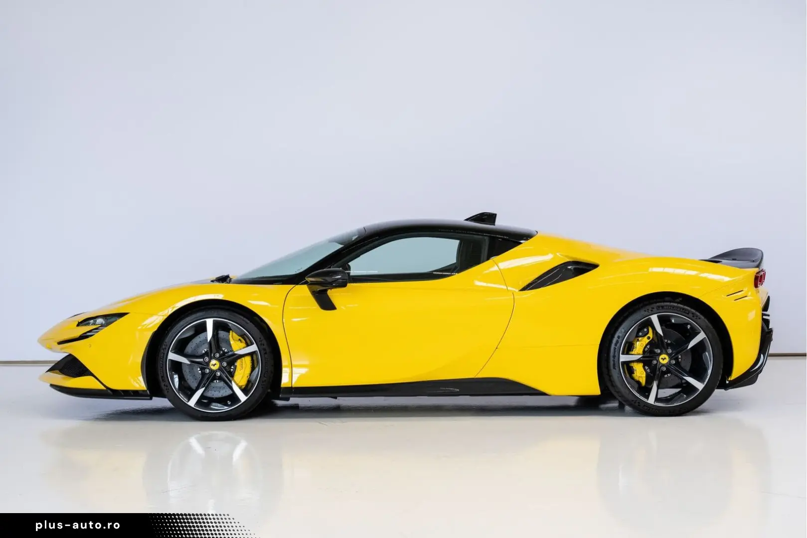 FERRARI SF90 Stradale 4.0 V8 Assetto Fiorano  Racing Sea