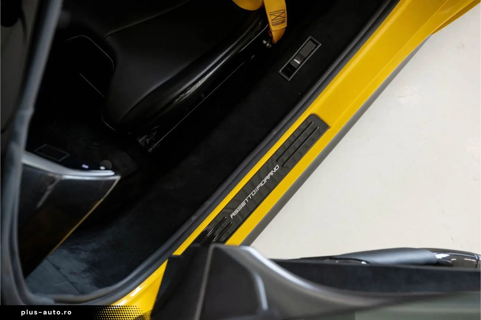 FERRARI SF90 Stradale 4.0 V8 Assetto Fiorano  Racing Sea