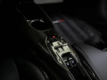 FERRARI SF90 Stradale 4.0 V8 Assetto Fiorano  Racing Sea