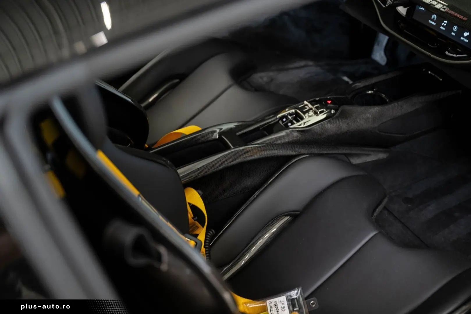 FERRARI SF90 Stradale 4.0 V8 Assetto Fiorano  Racing Sea