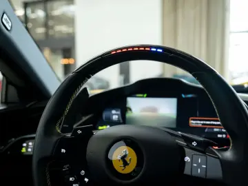 FERRARI SF90 Stradale 4.0 V8 Assetto Fiorano  Racing Sea