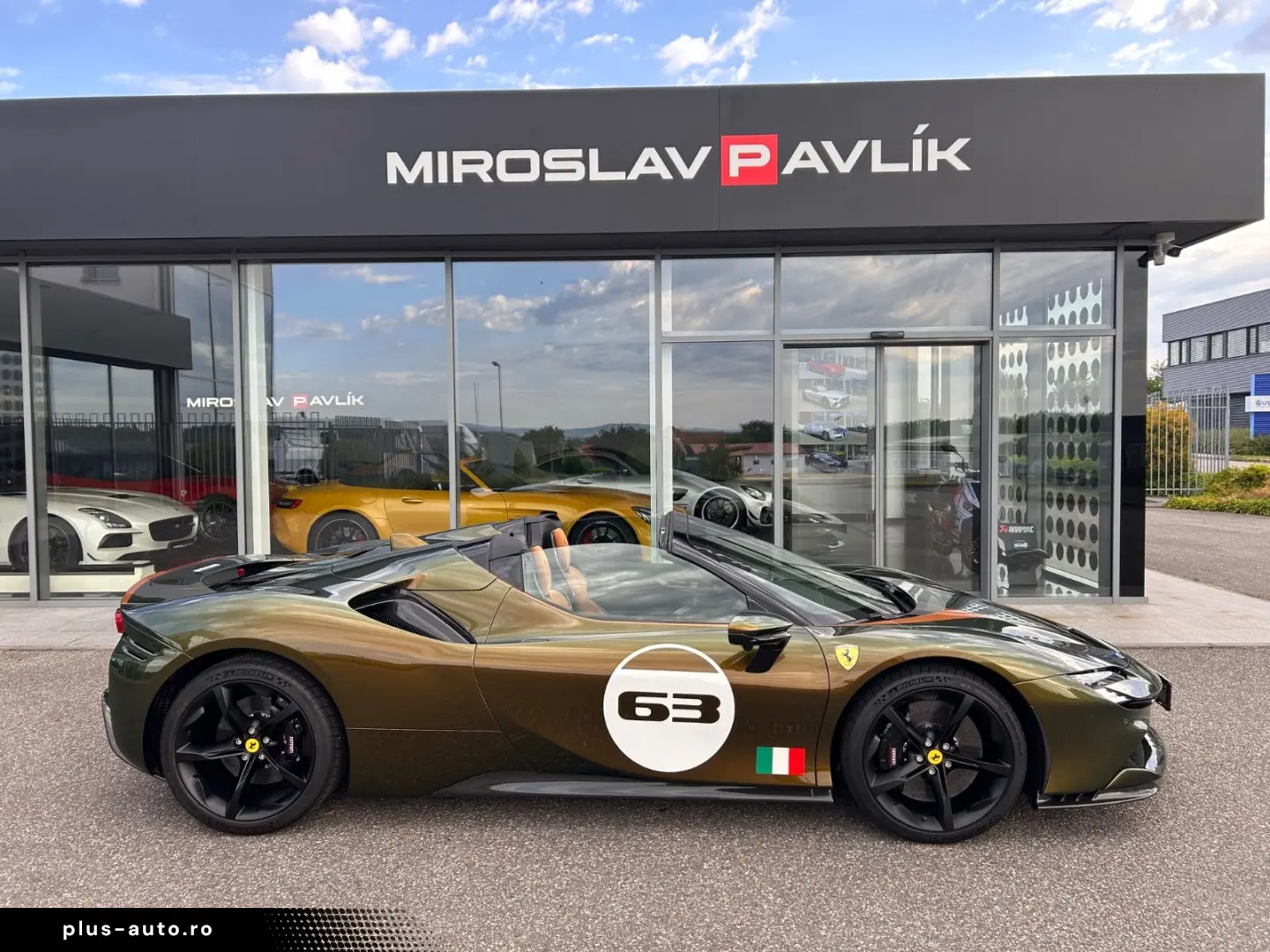 FERRARI SF90 Spider Tailor Made Cavalcade Edition