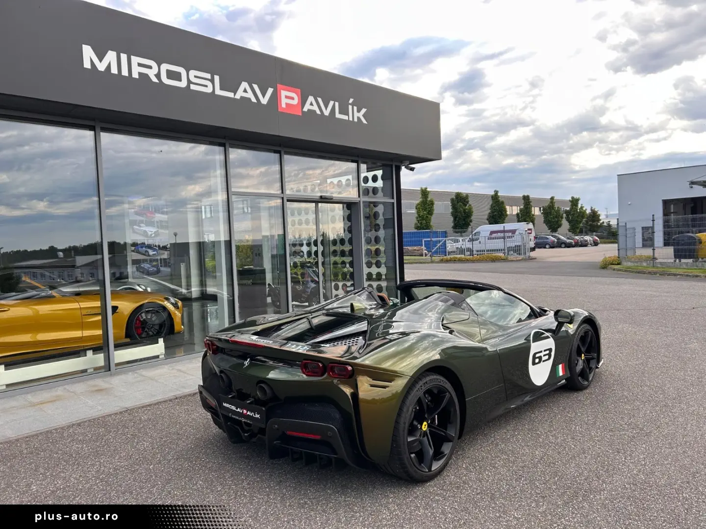 FERRARI SF90 Spider Tailor Made Cavalcade Edition