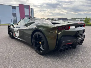 FERRARI SF90 Spider Tailor Made Cavalcade Edition