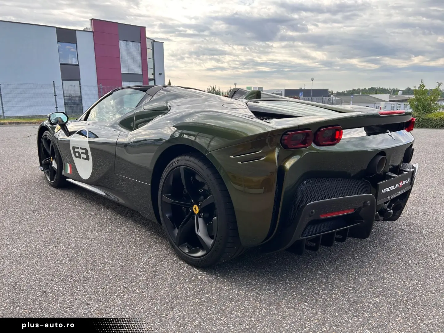 FERRARI SF90 Spider Tailor Made Cavalcade Edition