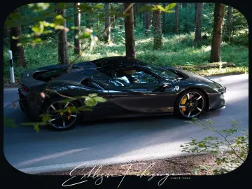 FERRARI SF90 Spider Grigio Scuro Historical