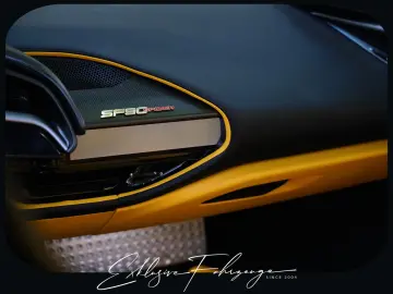 FERRARI SF90 Spider Grigio Scuro Historical