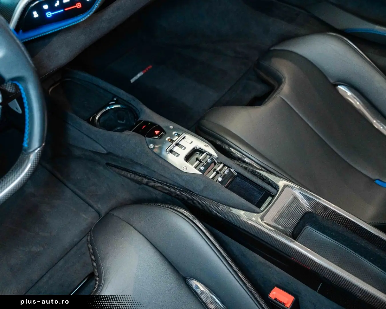 FERRARI 296 GTS Fiorano Paket Karbon Apple CarPlay