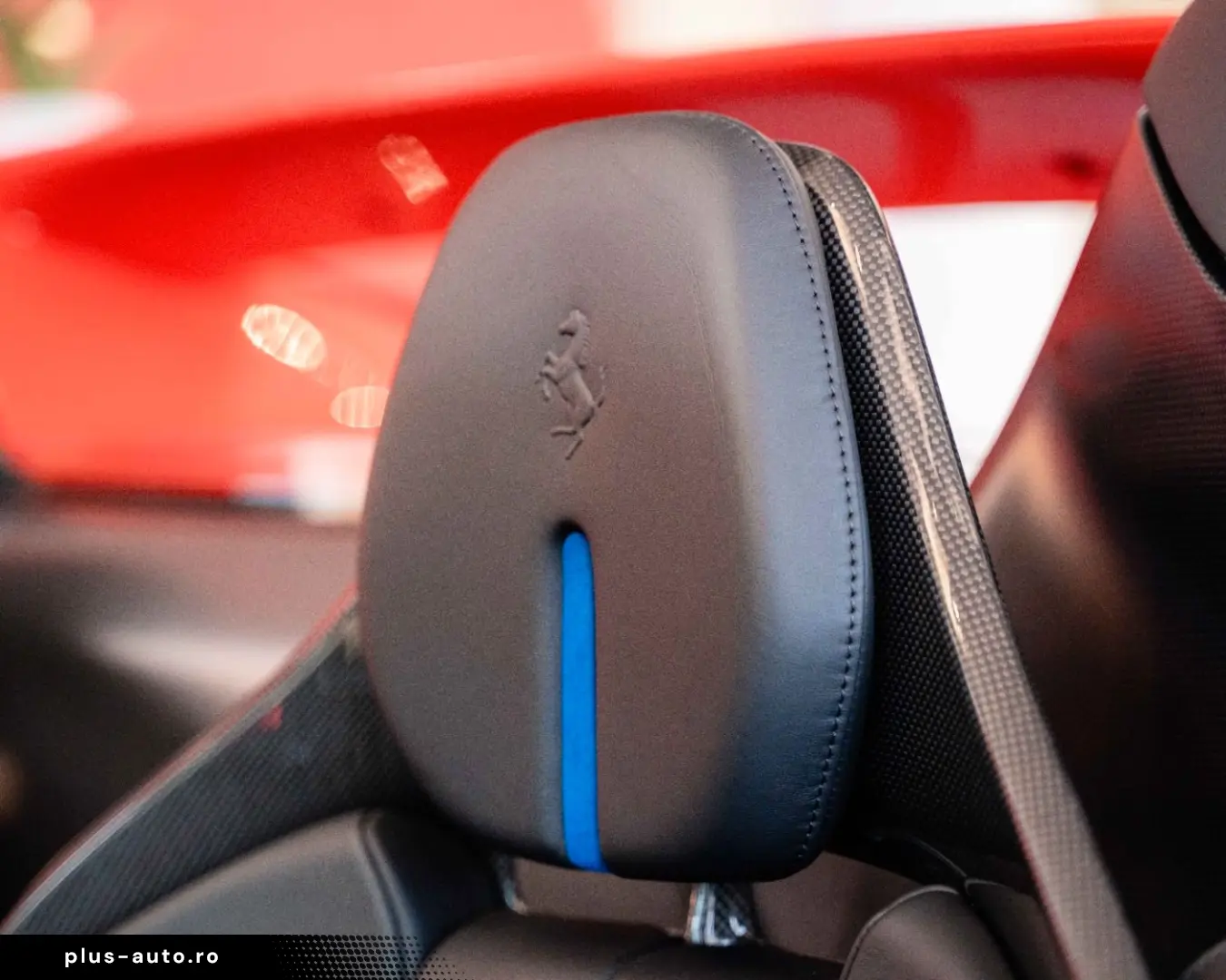 FERRARI 296 GTS Fiorano Paket Karbon Apple CarPlay
