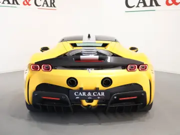 FERRARI SF90 Stradale Assetto Fiorano