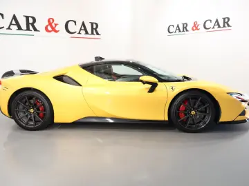 FERRARI SF90 Stradale Assetto Fiorano