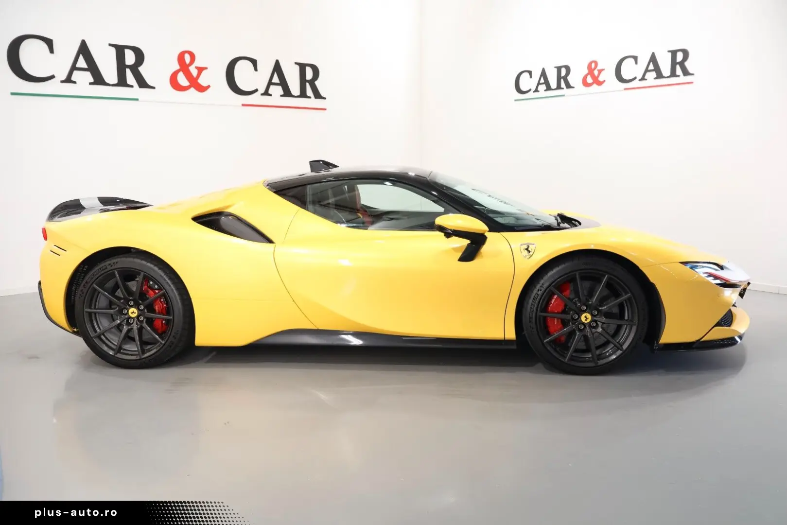 FERRARI SF90 Stradale Assetto Fiorano