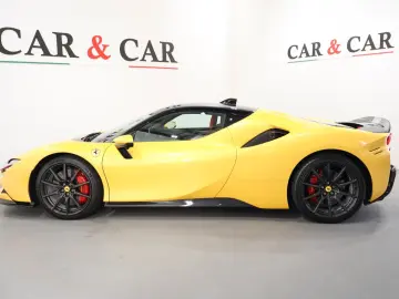 FERRARI SF90 Stradale Assetto Fiorano