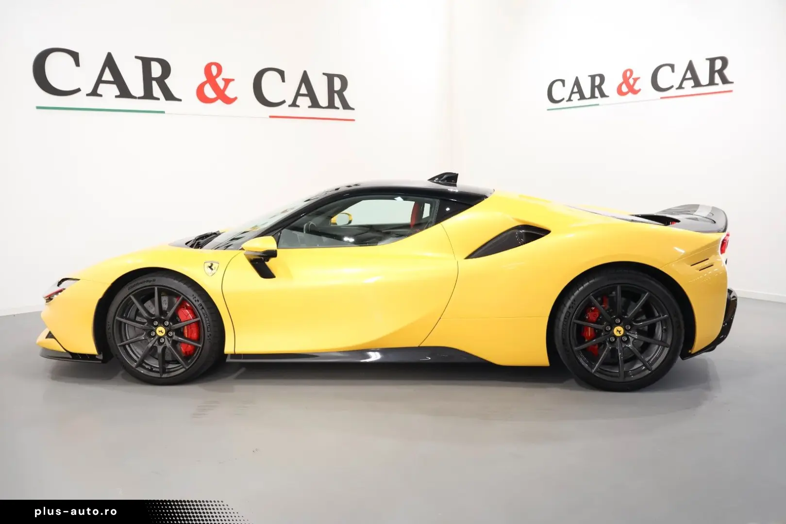 FERRARI SF90 Stradale Assetto Fiorano