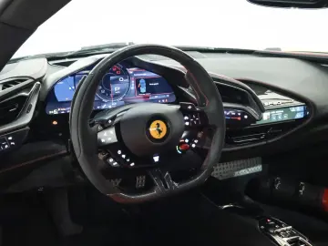 FERRARI SF90 Stradale Assetto Fiorano