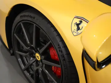 FERRARI SF90 Stradale Assetto Fiorano