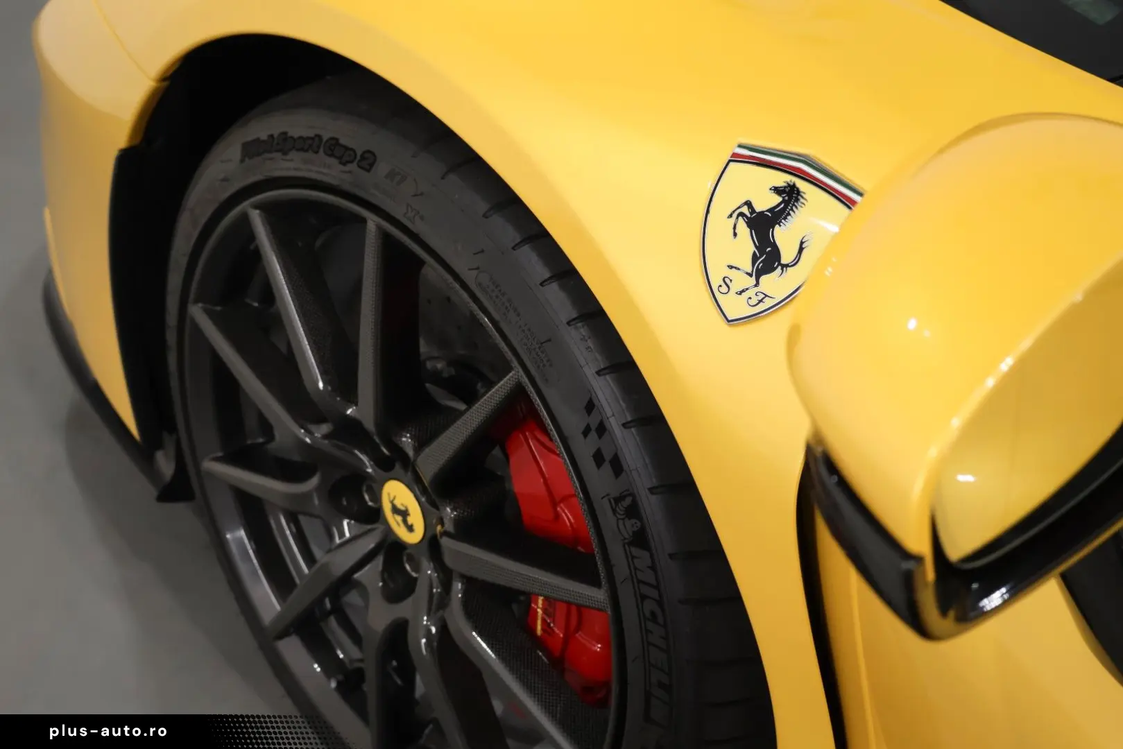 FERRARI SF90 Stradale Assetto Fiorano