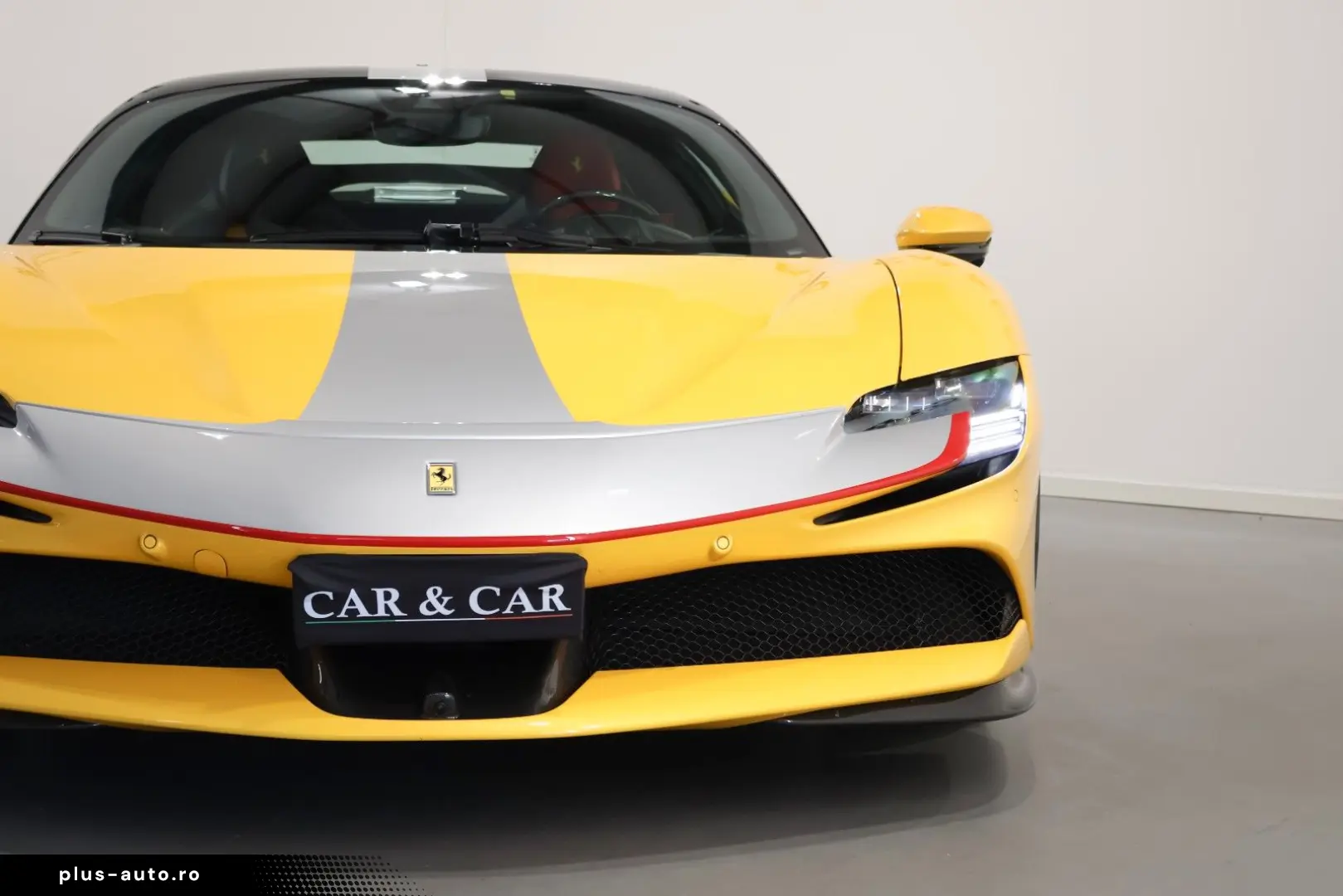 FERRARI SF90 Stradale Assetto Fiorano