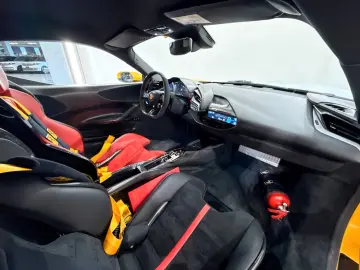 FERRARI SF90 Stradale Assetto Fiorano