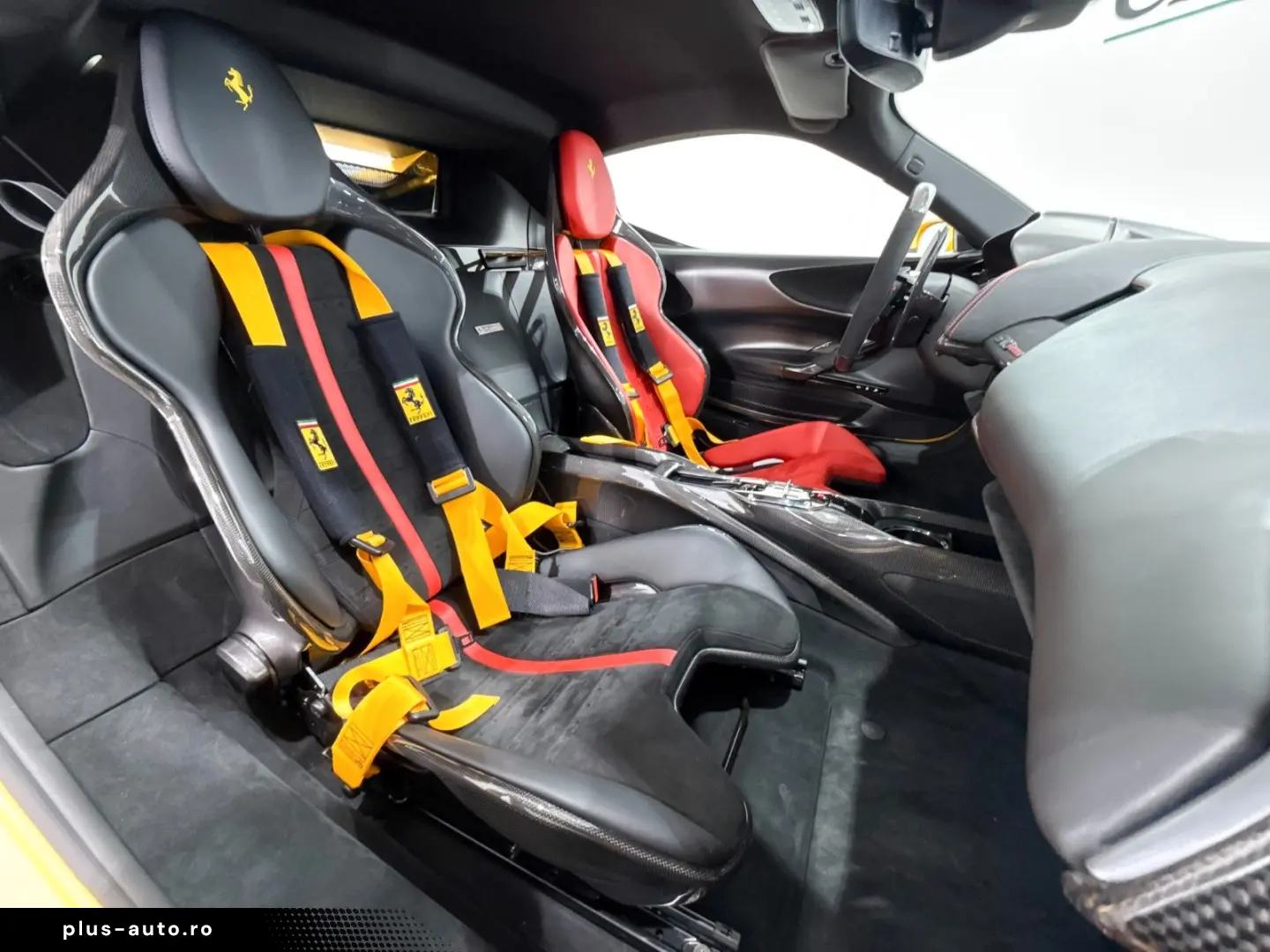 FERRARI SF90 Stradale Assetto Fiorano