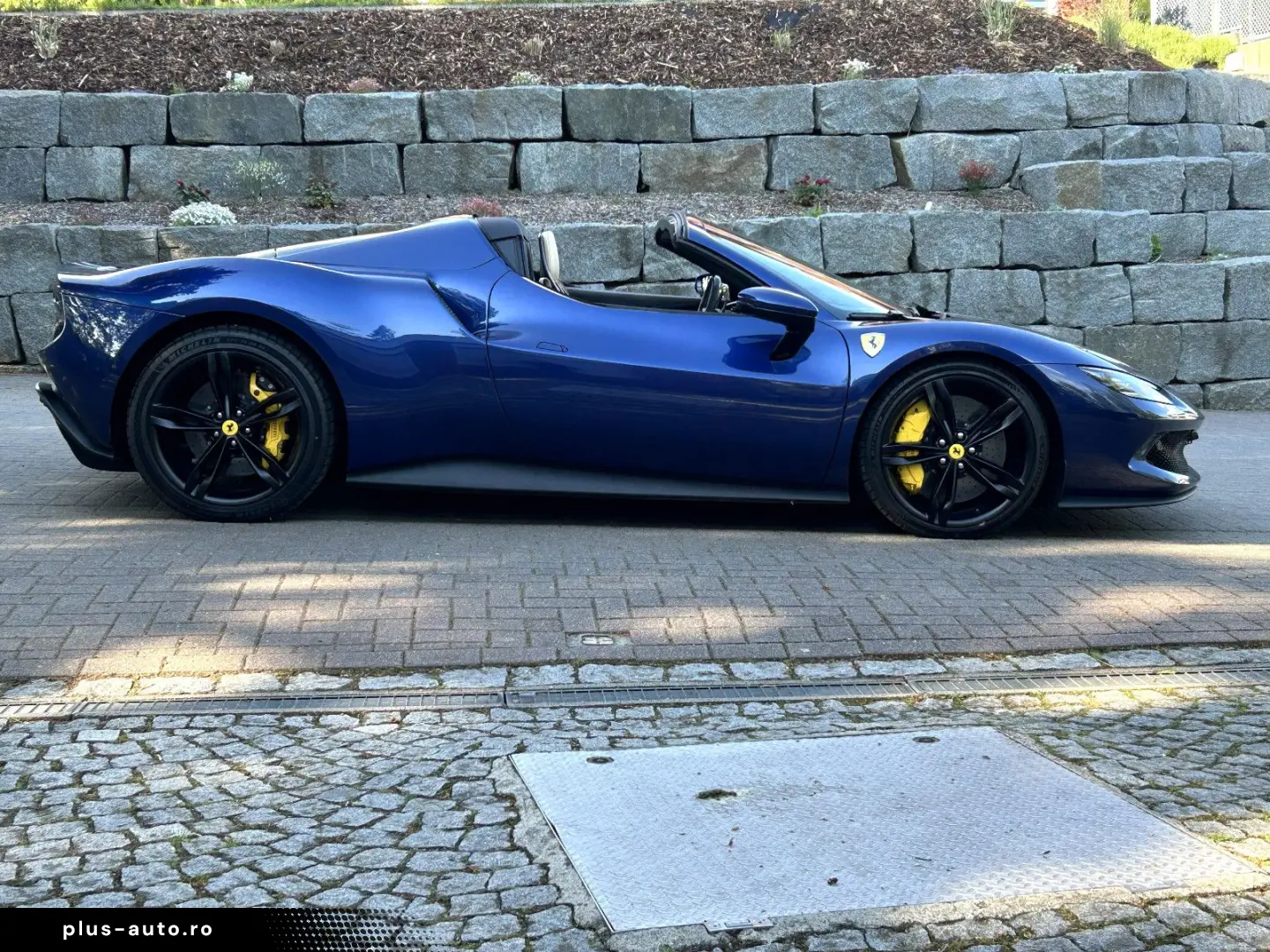 FERRARI 296 GTS Racing-Seats Dayton Lift LED 1.Hd.