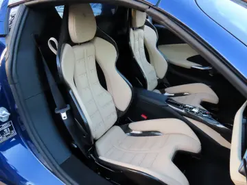 FERRARI 296 GTS Racing-Seats Dayton Lift LED 1.Hd.