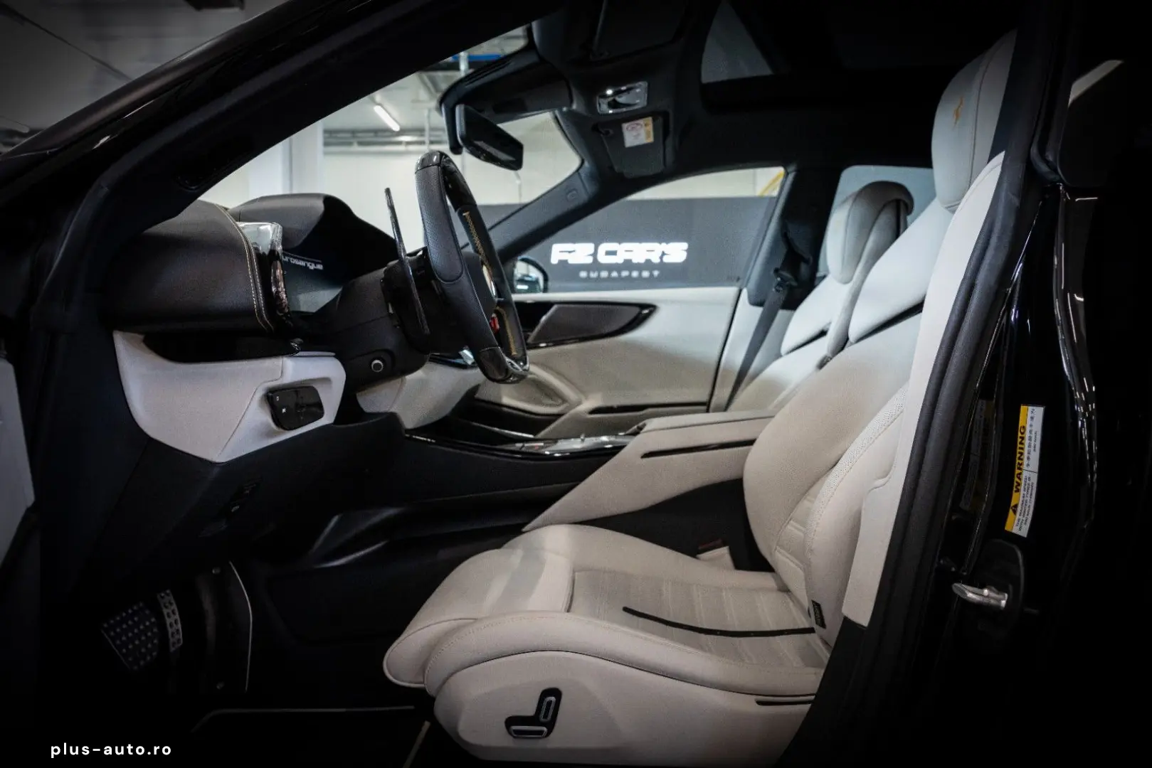 FERRARI Purosangue V12 DCT AWD