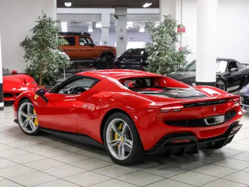 FERRARI 296 GTB - VAT - Carbon - Display - Lift
