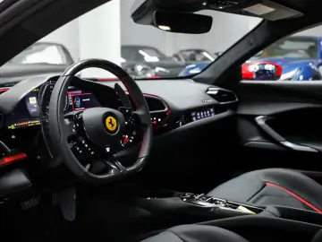 FERRARI 296 GTB - VAT - Carbon - Display - Lift