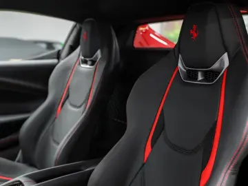 FERRARI 296 GTB - VAT - Carbon - Display - Lift
