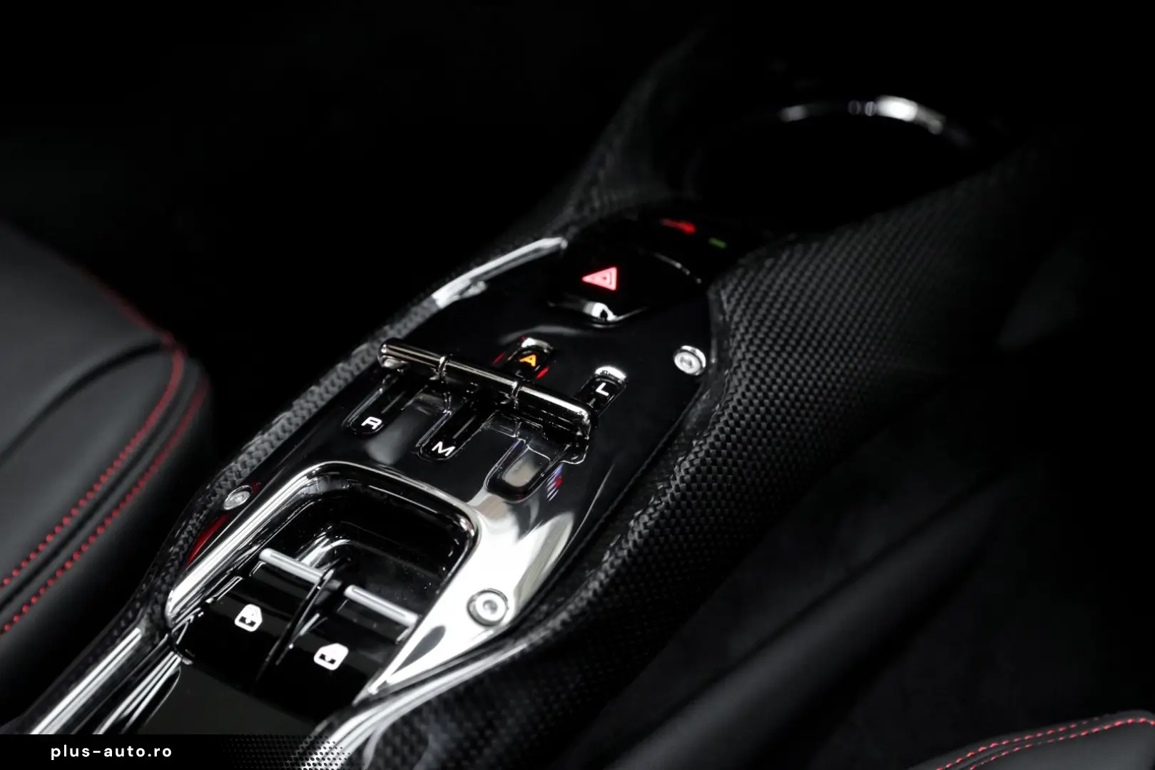 FERRARI 296 GTB - VAT - Carbon - Display - Lift