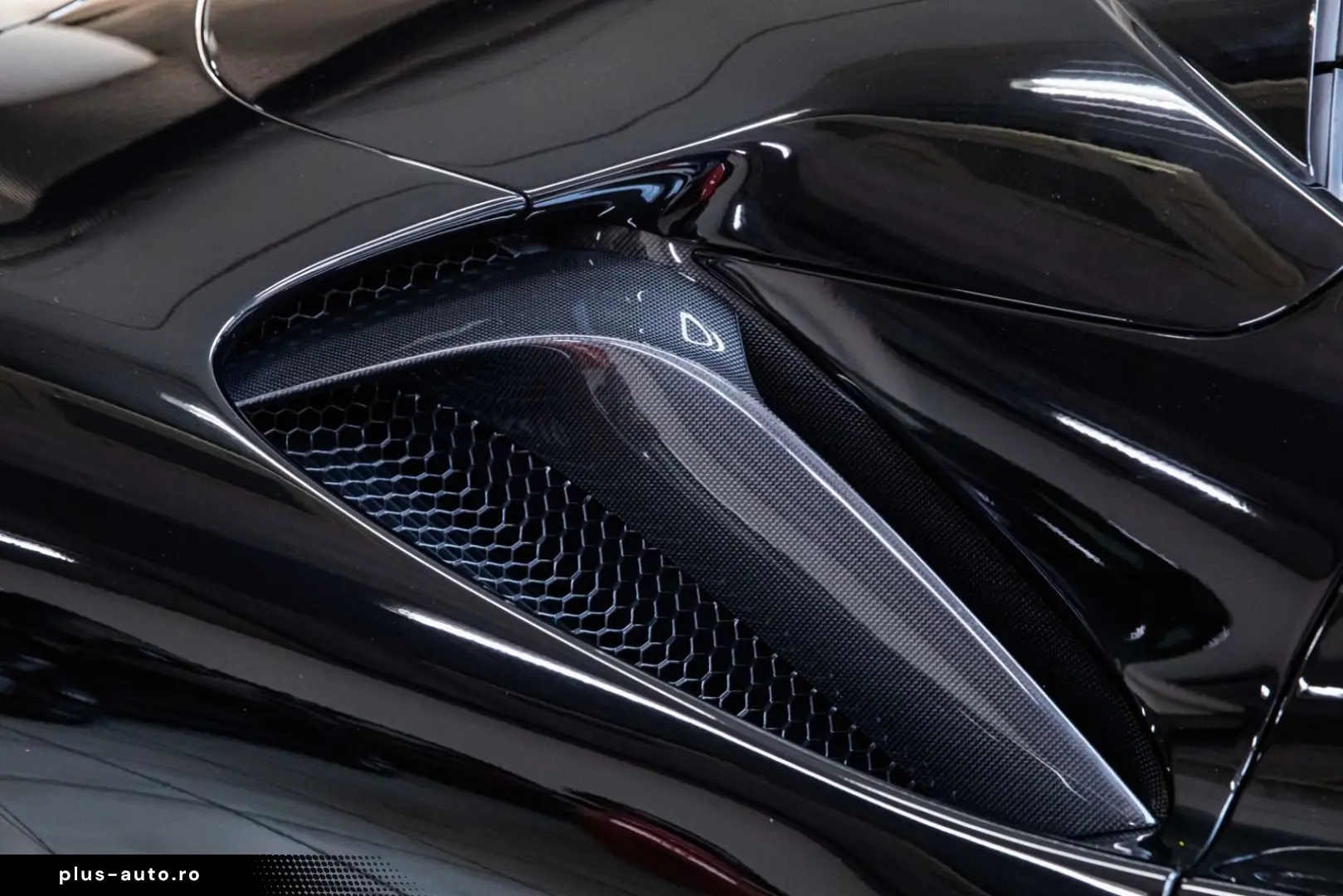 FERRARI SF90 Spider - LIFT SYSTEM CARBON LEDS FULL ADAS