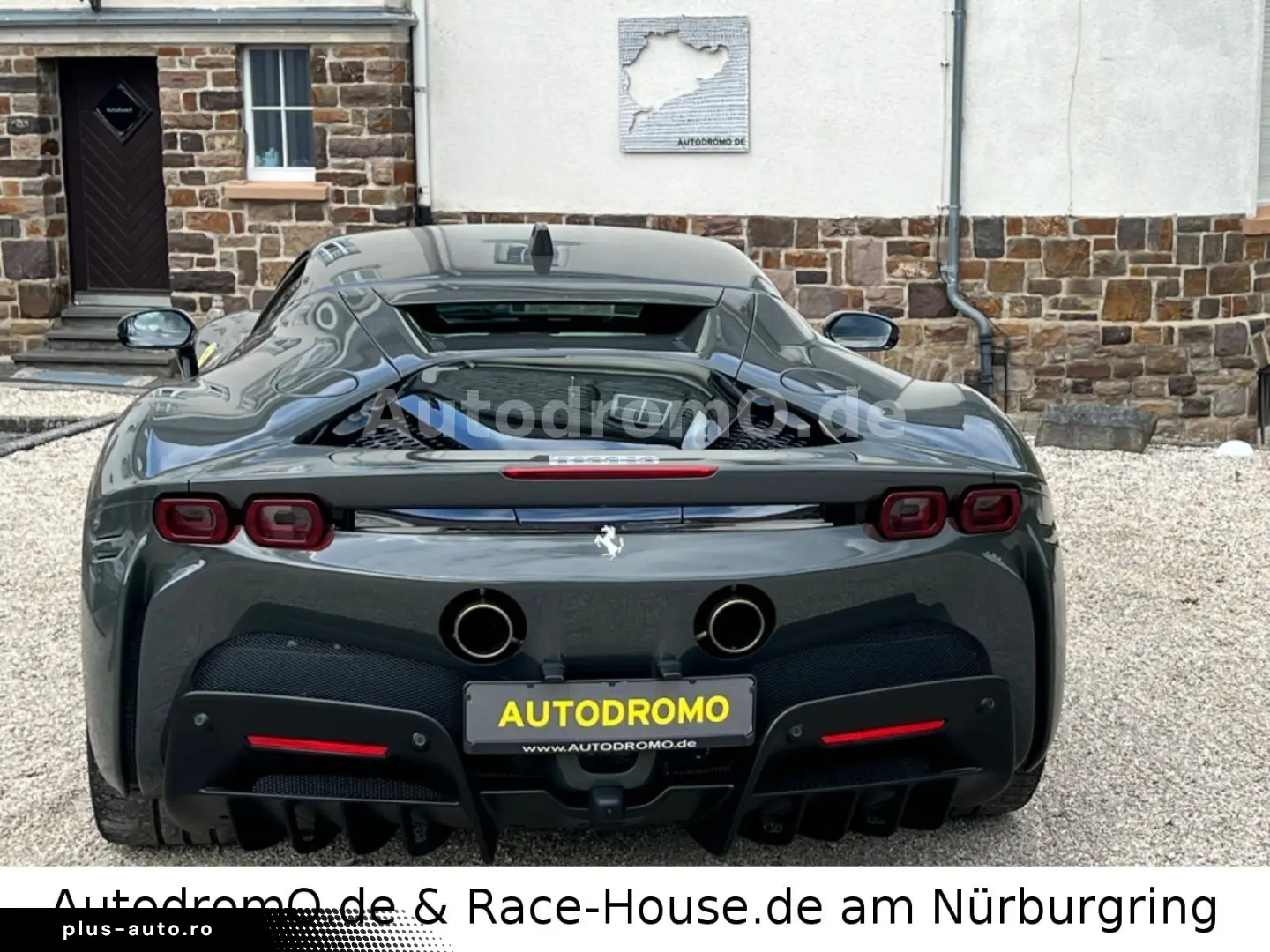 FERRARI SF90 Grigio Scuro Carbonsitze Liftsystem MwSt.