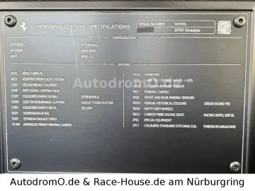 FERRARI SF90 Grigio Scuro Carbonsitze Liftsystem MwSt.