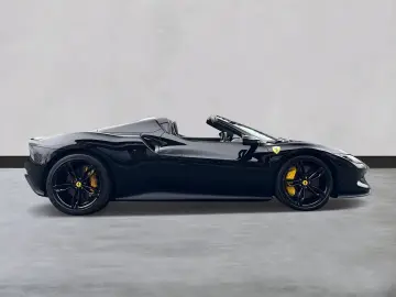 FERRARI 296 GTS  Embleme Navi PDC Klima Leder