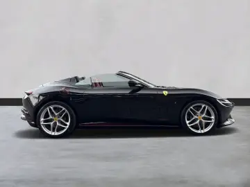 FERRARI Roma Spider  LED-Scheinwerfer 20 Zoll Felge