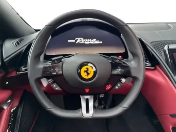 FERRARI Roma Spider  LED-Scheinwerfer 20 Zoll Felge
